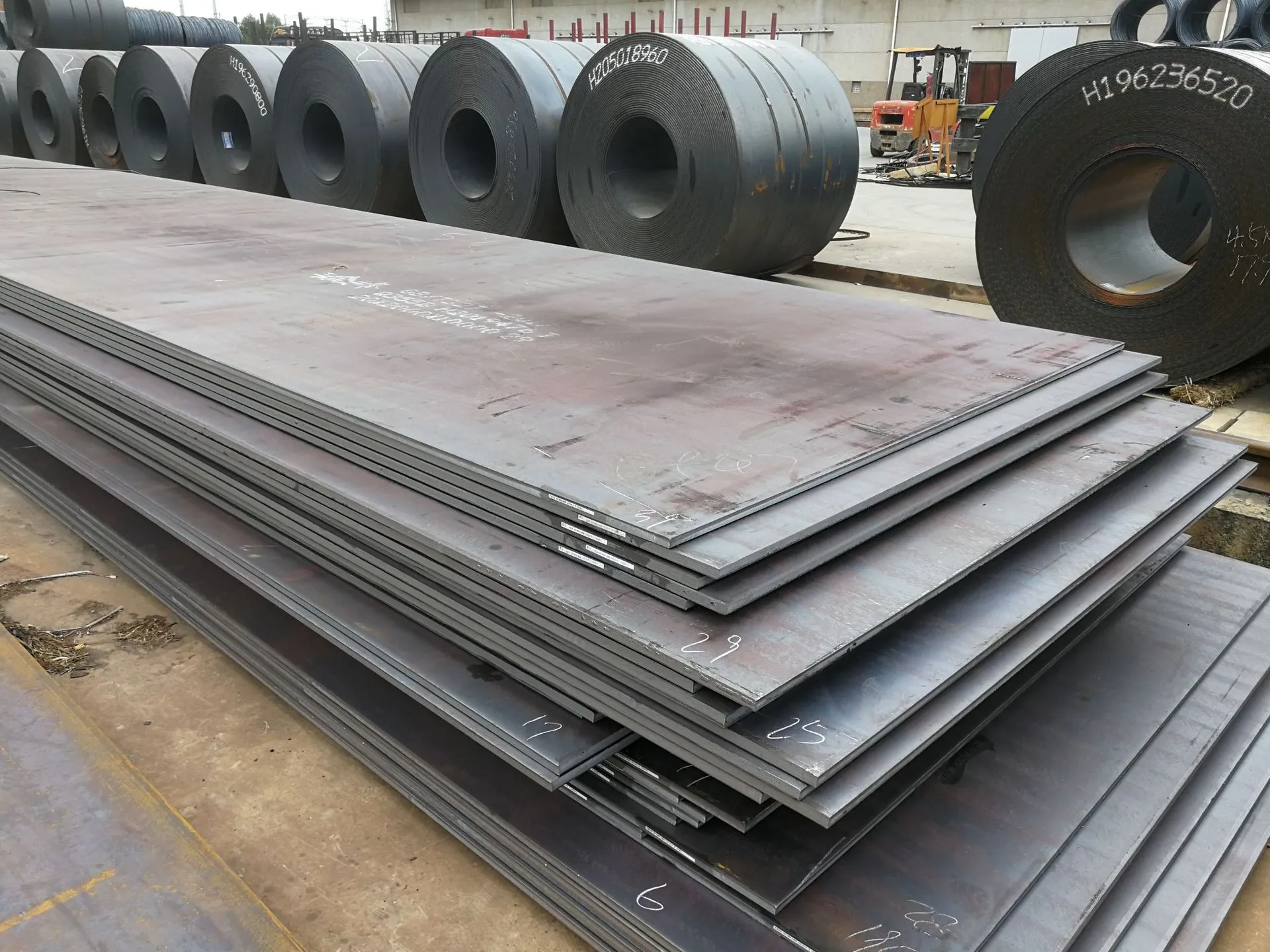 Analysis tendentes Art in formatae Q235B Hot Rolled Ferro Plate